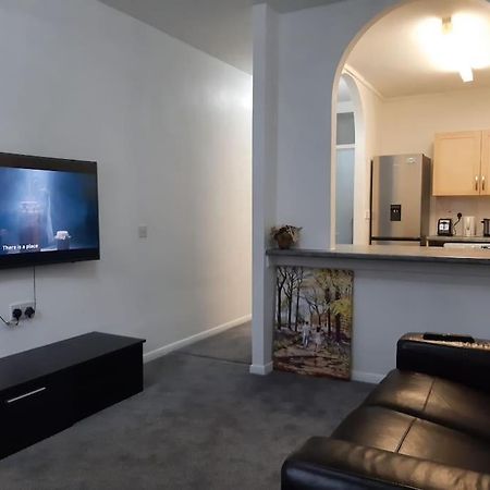Entire Rental, Easy Reach To Etihad Stadium Manchester Ngoại thất bức ảnh